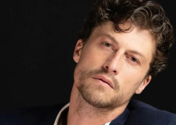 Corpo de ator e modelo Merini estava embaixo de viaduto com fraturas no crânio, diz Samu