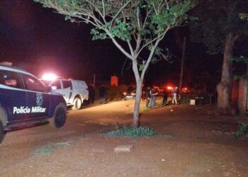 Rapaz reage a abordagem da PM, atira contra policiais e é morto, em Dourados
