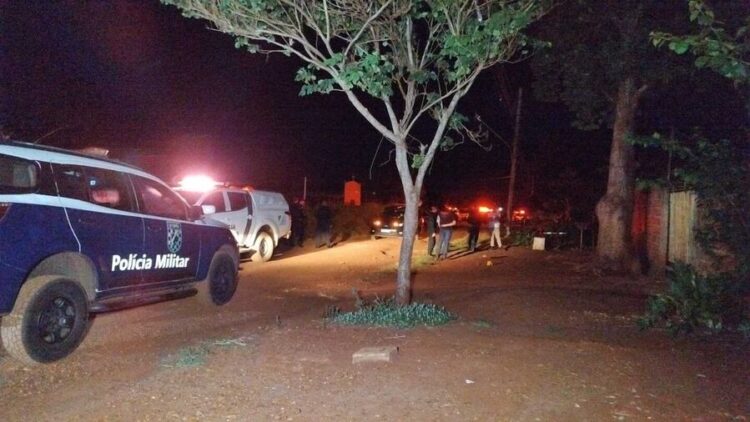 Rapaz reage a abordagem da PM, atira contra policiais e é morto, em Dourados