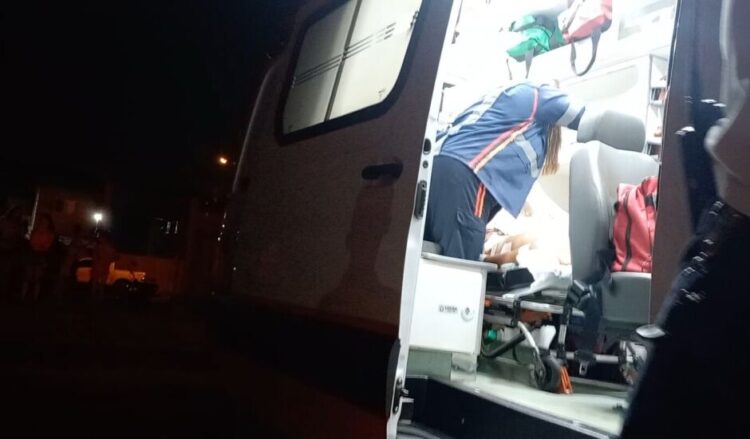 Após briga por causa de suposto furto de bicicleta, homem é esfaqueado diversas vezes