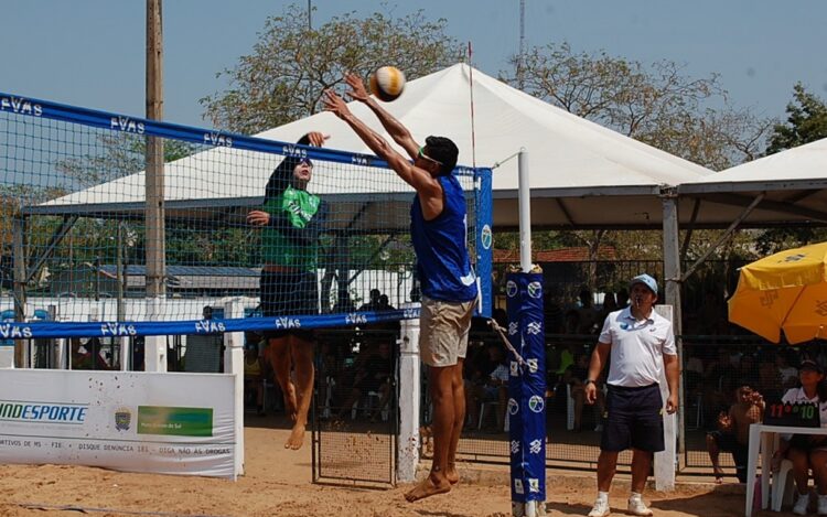 Superpraia e etapa do Estadual de Vôlei de Praia reúnem 39 duplas na Capital