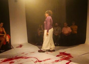Inspirado em clássico Medeia, peça de teatro “Groselha” traz inquietações do universo feminino