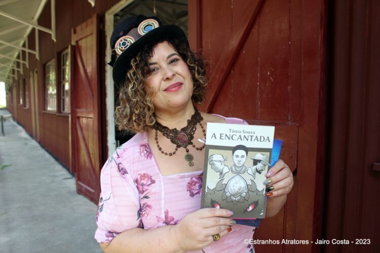 Em novo livro, escritora homenageia série Vagalume em trama que mescla lendas e memórias da fronteira