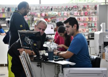 Capital mantém status de pleno emprego com uma das mais baixas taxas de desocupação do país, segundo IBGE