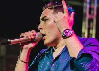 Com clipe gravado na Capital do Sertanejo, campo-grandense Zé Eduardo lança single “Tomara que Traia”