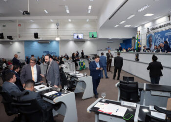 Vereadores aprovam nove projetos na sessão desta terça-feira