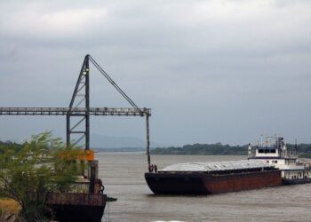 Estado inicia processo de implantação de mais um porto de cargas em Porto Murtinho