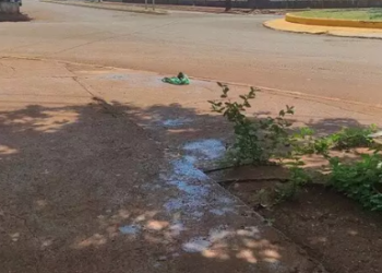 Homem fica em estado grave ao ser esfaqueado por desconhecido no interior