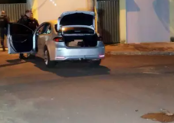Após assalto à residência, ladrões fogem com Corolla e morrem em troca de tiros com DOF
