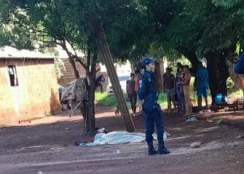 Jovem encosta em fio elétrico enquanto roçava mato e morre eletrocutado, em MS