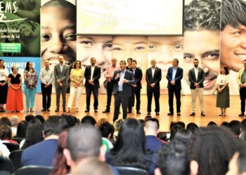 UEMS: Governador anuncia novos cursos e Centro de Saúde que será referência para autistas