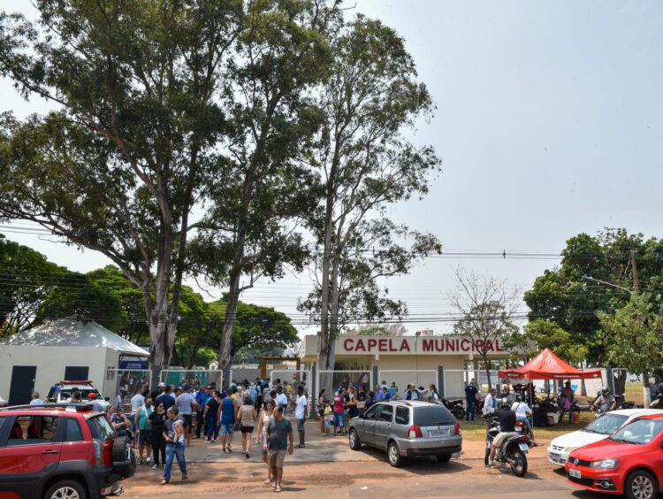 Cemitérios públicos de Campo Grande receberam mais de 30 mil visitantes no Dia de Finado