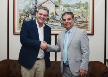 Senador investe mais de R$ 668 mil na agricultura familiar de Dois Irmãos do Buriti
