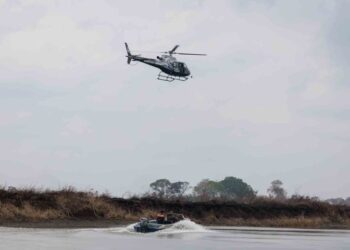 PMA e Grupo de Patrulhamento Aéreo utilizam helicóptero para resgatar animais feridos no Pantanal