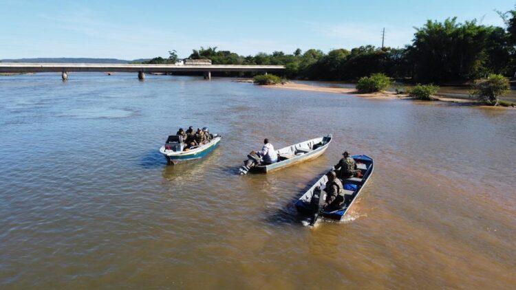 PMA autua homens em mais de R$ 15 mil cada, após divulgação de vídeo de pesca predatória