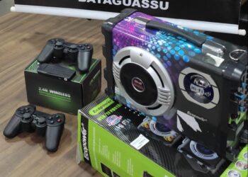 Homem perde carteira e quem achou gasta com caixa de som e vídeo game com o cartão