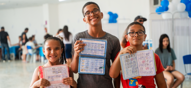 Vacina contra Covid-19 será incluída no calendário nacional infantil e aplicada em grupos prioritários a partir de 2024