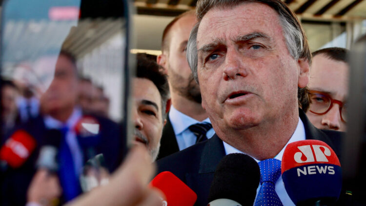 Bolsonaro diz que ‘engole’ candidatos de Valdemar Neto e vice-versa para eleição de 2024