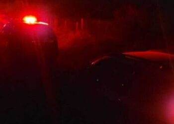 Três criminosos morrem em troca de tiros com a polícia, após roubarem guincho
