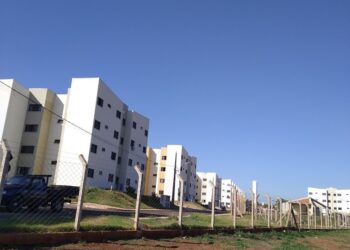 AGORA: Bebê de 4 meses cai do quarto andar de condomínio, em Campo Grande