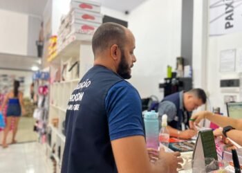 Fiscaliza Procon Edição de Natal garante conformidade dos fornecedores e protege consumidores da Capital