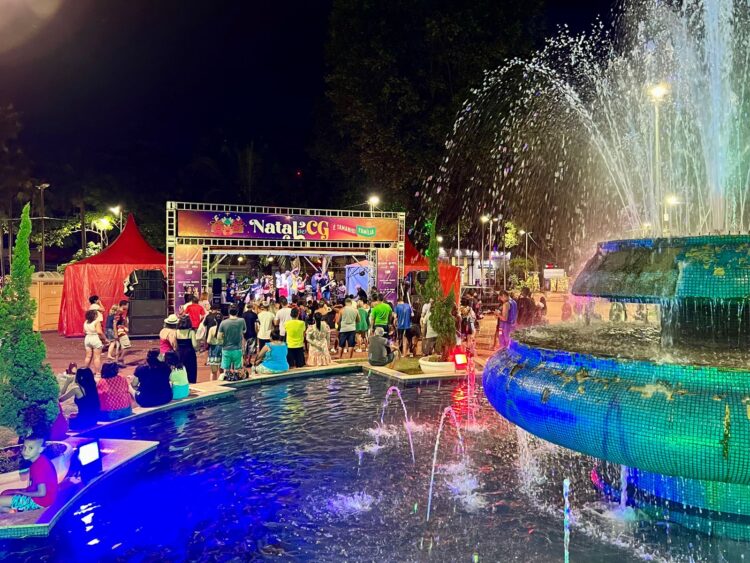 Última noite Natalina na Praça Ary Coelho encerra programação no Centro da Capital com ares de Carnaval
