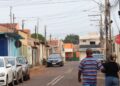 Agehab realiza entrega de mais 165 títulos de regularização fundiária no Aero Rancho