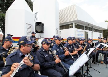 Shoppings centers da Capital tem programação e horários especiais neste Natal