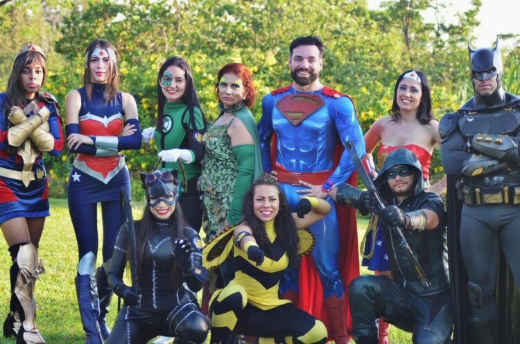 Crianças e jovens recebem prêmios por leitura com participação da Liga do Bem