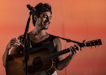 Cantor Tiago Iorc fará shows em Campo Grande e Dourados em março de 2024