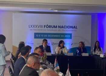 MS debate ações e gestão de políticas públicas em evento nacional com a ministra do Planejamento