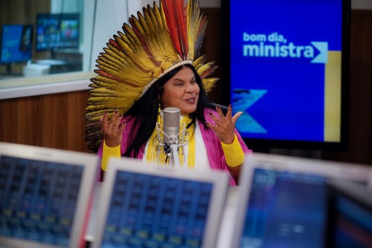 “Vamos trabalhar para demarcar mais terras indígenas”, afirma ministra dos Povos Indígenas
