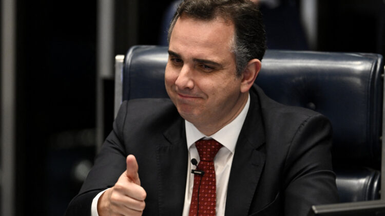 Pacheco promulga lei do marco temporal após Congresso derrubar vetos de Lula