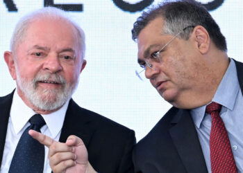 Dino é apovado para o STF e Gonet para PGR