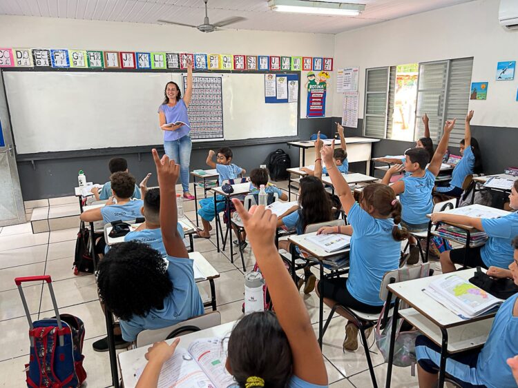 Prefeitura divulga relação de inscrições deferidas do concurso para cargos efetivos de professor