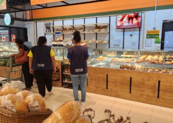 Procon Municipal encontra variação de preço de 73,1% no leite de caixinha e 130,2% no pão francês em Campo Grande