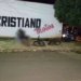 Homem é alvejado por dupla em moto e morre sentado em cadeira de praia, em MS