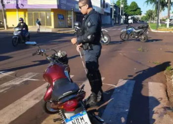 Condutora morre, após colidir moto em outra, em cruzamento de Dourados