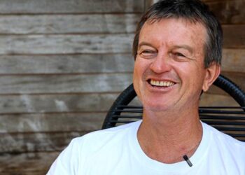 VÍDEO: “As abelhas me deram sobrevida”, diz professor aposentado que se tornou apicultor