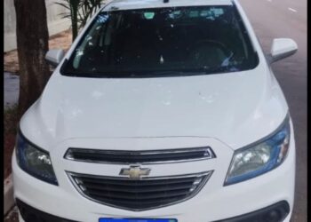 Onix furtado é encontrado no Caiobá, um é preso e adolescente é apreendida