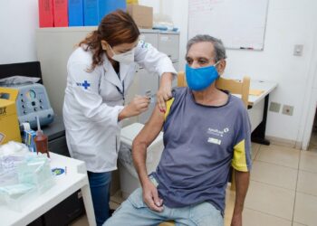 Entenda quais os públicos para a vacinação contra a Covid-19, em Campo Grande