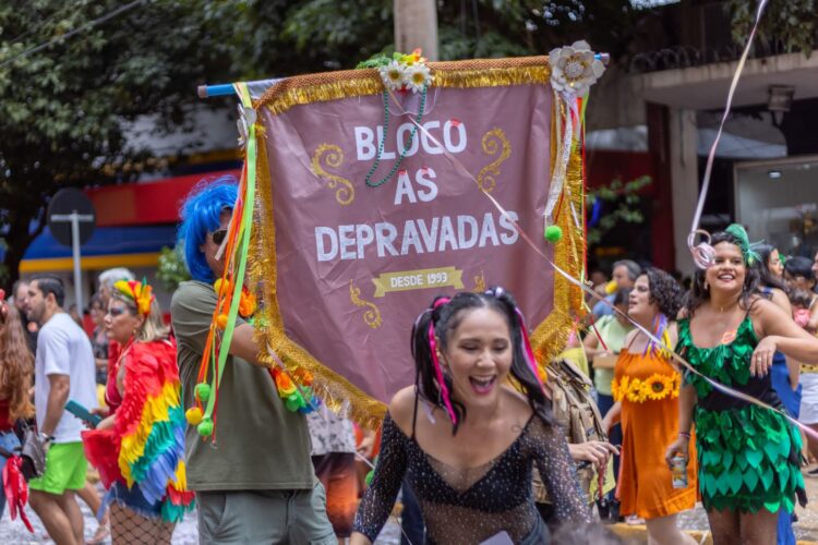 Com profissionais da imprensa, Bloco “As Depravadas” sai no dia 3 para trasmitir amor e alegria