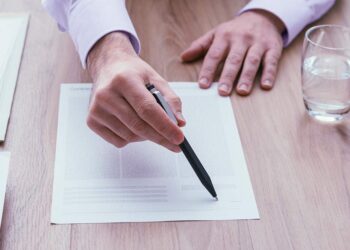 Uso de IA na análise de Certidões de Penhor e Alienação Fiduciária: eficiência nas operações de crédito do agro