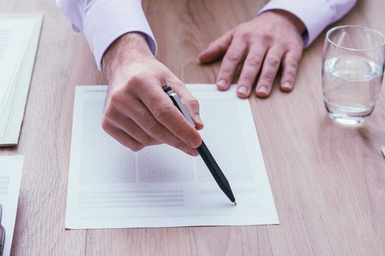 Uso de IA na análise de Certidões de Penhor e Alienação Fiduciária: eficiência nas operações de crédito do agro