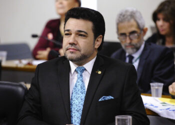 Marco Feliciano diz que é ‘ultraje’ ter na ‘frente evangélica raiz’ quem apoia o governo Lula