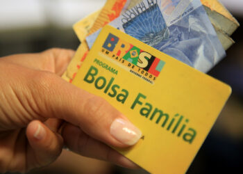 Caixa paga nesta quinta-feira 1ª parcela do Bolsa Família de 2024