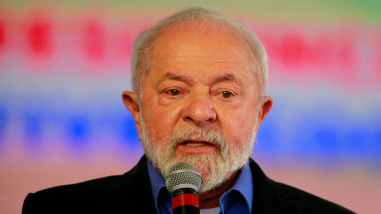 Lula reforça promessa de isenção de IR até R$ 5 mil, mas reconhece ser difícil