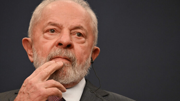 Lula veta R$ 5,6 bi em emendas no Orçamento, e Congresso articula derrubada