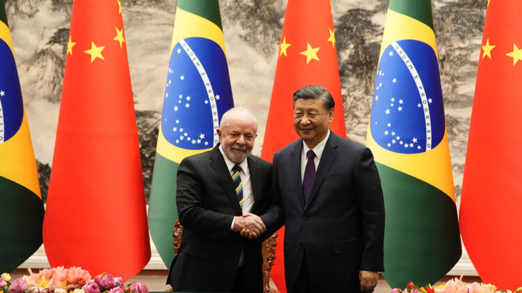 Em encontro com ministro chinês, Lula reafirma a posição brasileira de “uma só China”