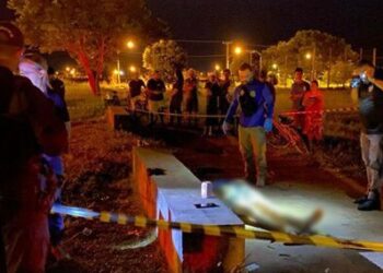 Dois rapazes são executados enquanto ouviam som em praça de Sidrolândia